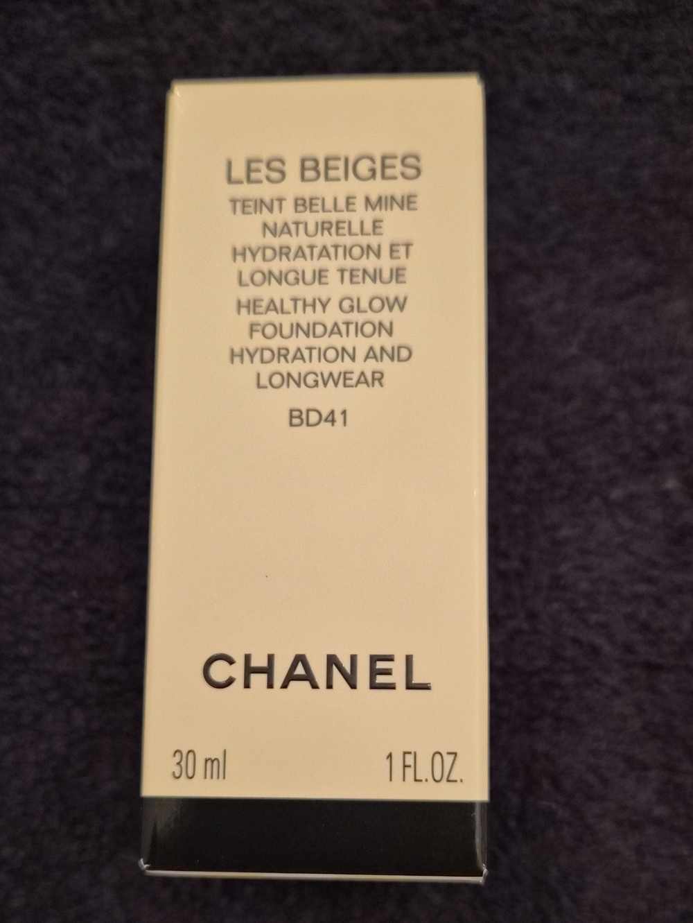 CHANEL Les Beiges Foundation Box - Beige. BD41